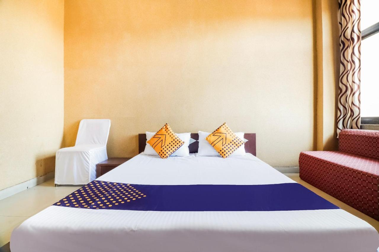 ג'איפור Spot On 68319 Hotel Nakhralo Rajasthan Resort מראה חיצוני תמונה