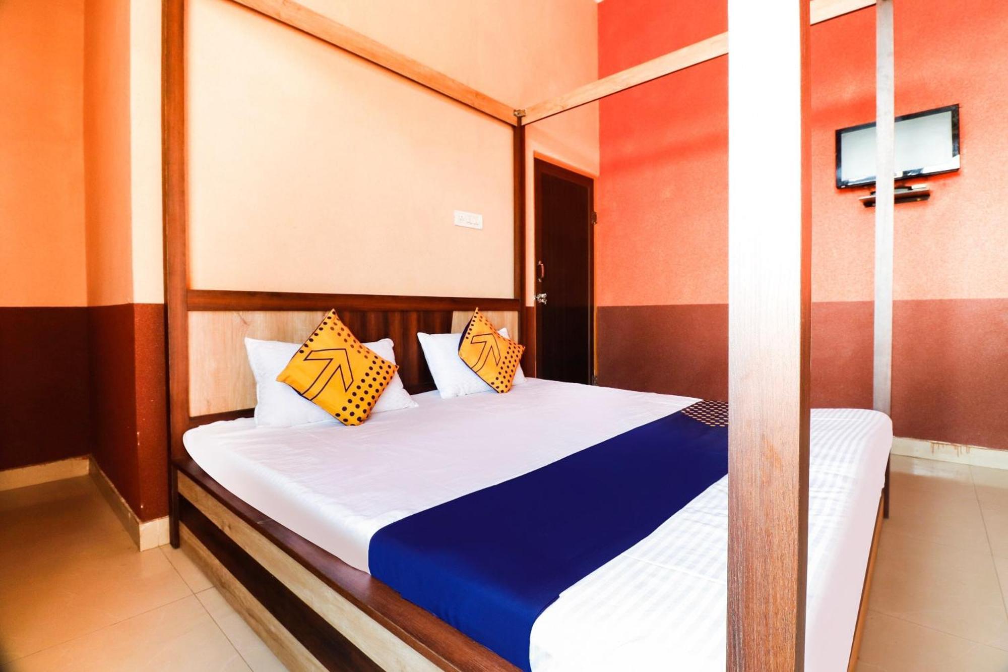 ג'איפור Spot On 68319 Hotel Nakhralo Rajasthan Resort מראה חיצוני תמונה
