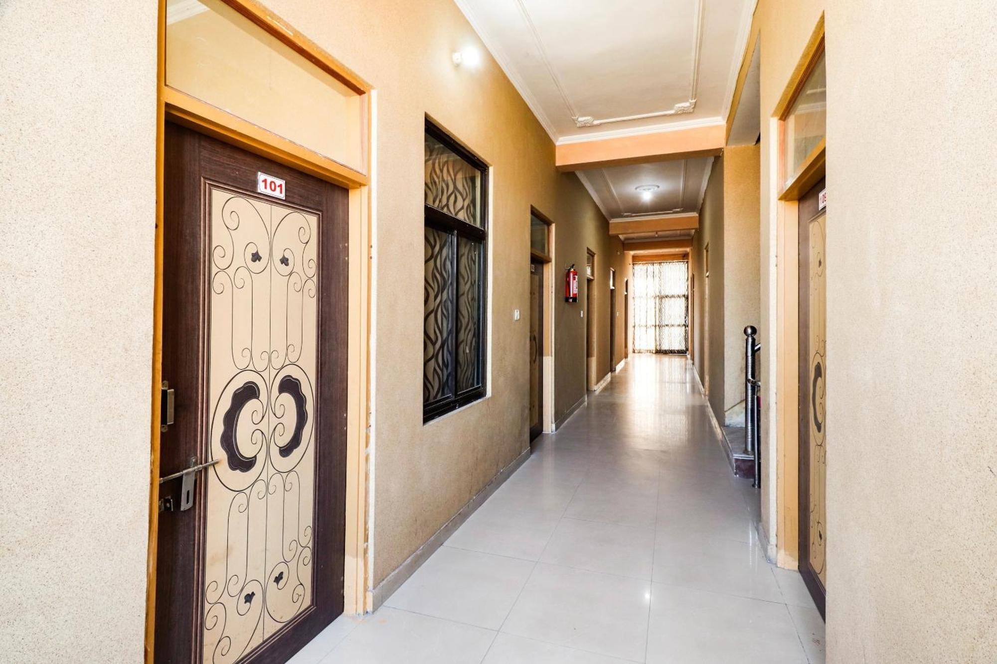 ג'איפור Spot On 68319 Hotel Nakhralo Rajasthan Resort מראה חיצוני תמונה